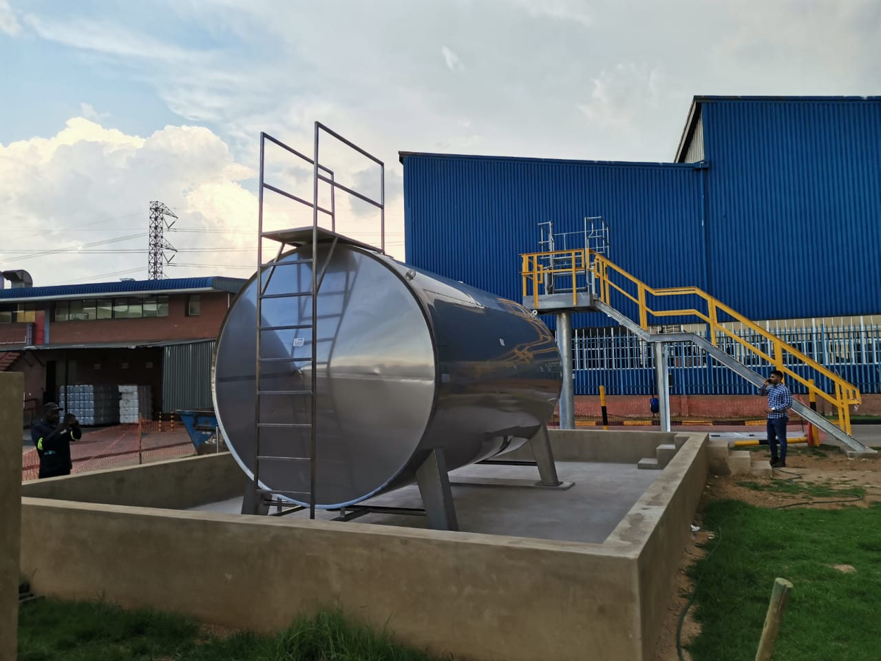 Storage and Mixing Vessels and Tanks