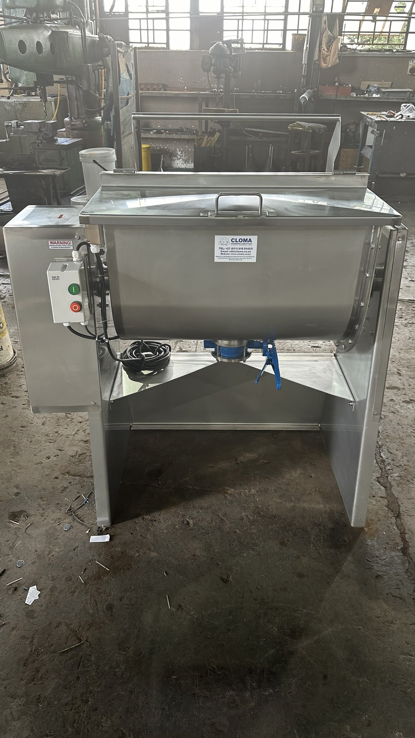 Ribbon, Cube, Double Cone, Barrel Hoop & Reactor Blenders