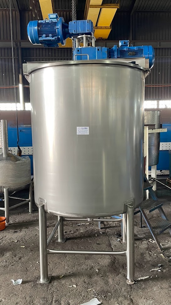 Storage and Mixing Vessels and Tanks