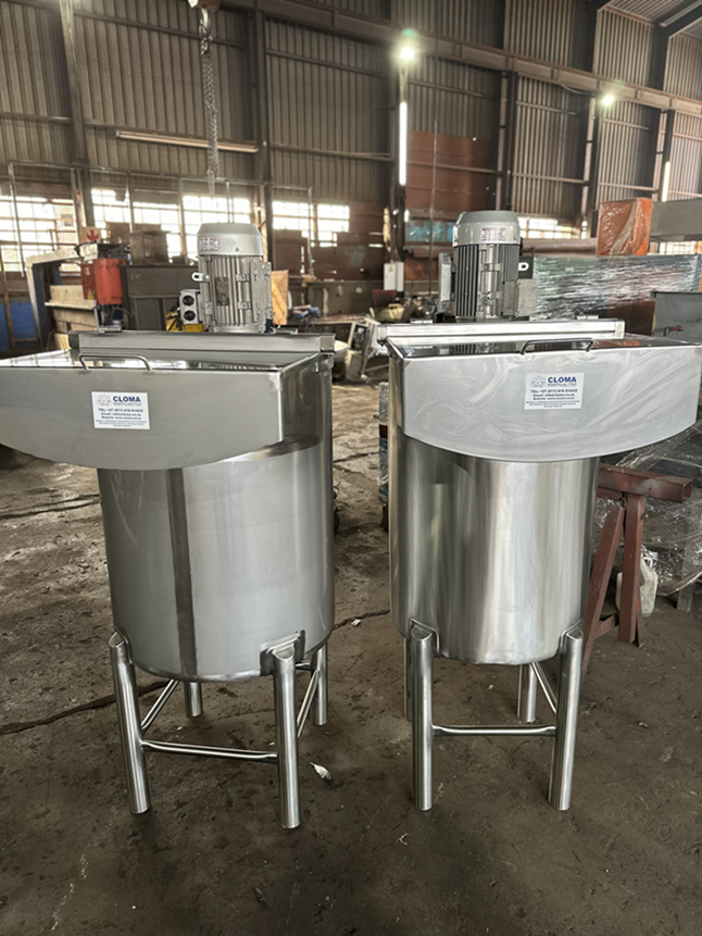 Storage and Mixing Vessels and Tanks