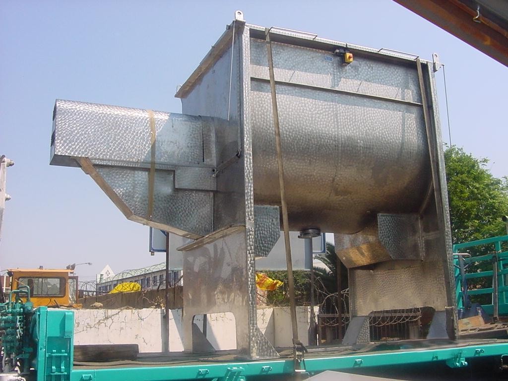 Ribbon, Cube, Double Cone, Barrel Hoop & Reactor Blenders